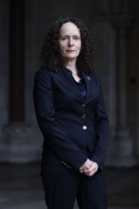 Fiona McAnena three-quarter portrait © Belinda Jiao